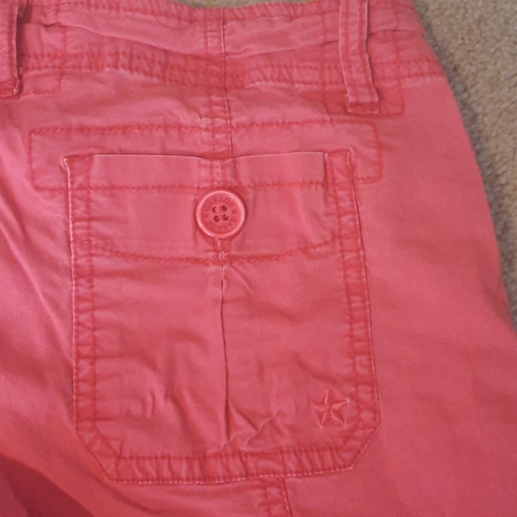Roll-up capris - Picture 7 of 7